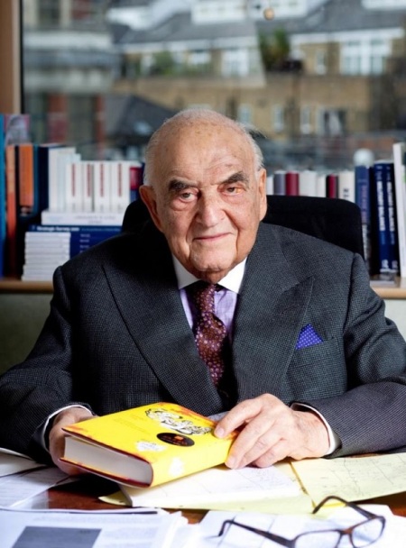 Pictured Lord George Weidenfeld Holocaust survivor spearhead rescue forty two Christian families from Islamic State territory repaying debt of life with lives